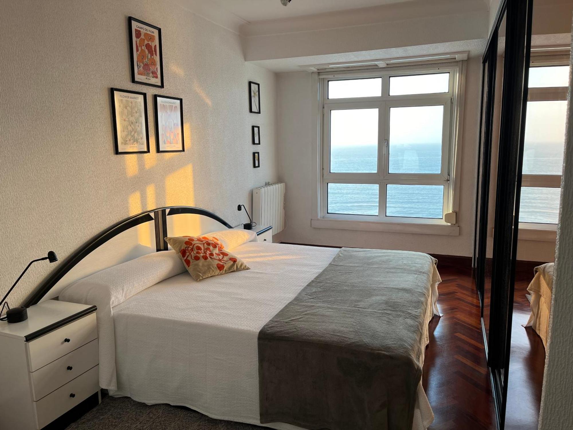 Primera Linea Playa Riazor โอโกรูญา ภายนอก รูปภาพ